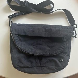 Lululemon crossbody